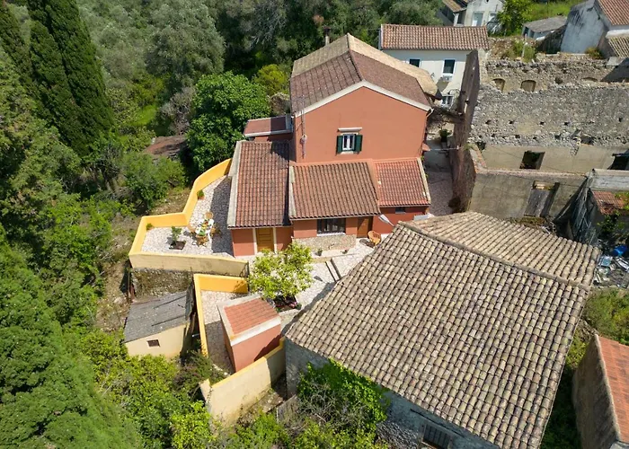 Lemon Tree House Kouramádes